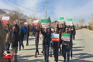 حضور دلاورمردانه کامیون داران و اهالی روستاهای سرخه در راهپیمایی 22 بهمن