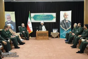 دیدار اعضای ستاد بزرگداشت سالگرد شهادت سرلشگر همدانی با نماینده ولی فقیه در استان همدان