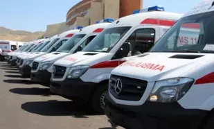 اهدا ۱۰ دستگاه آمبولانس توسط خیر لرستانی به دانشگاه علوم پزشکی لرستان