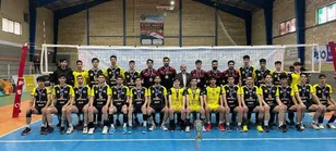 قهرمانی مقتدرانه نوجوانان تیم والیبال مقاومت بسیج در لیگ دسته اول کشور