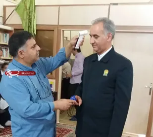 تب سنجي و پايش سلامت نیروهای حفاظت حرم مطهر رضوی توسط بسیج جامعه پزشکی رفسنجان+ تصاویر