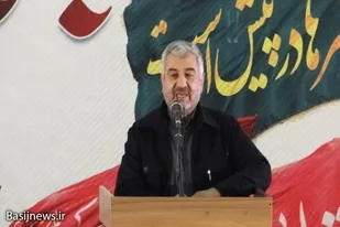 مردم در تمام عرصه&zwnj;های انقلاب، نقش معیار و تعیین کننده&zwnj;ای دارند