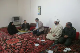 دیدار اعضای ستاد نمازجمعه شهرکیان با خانواده شهید&laquo;چگینی&raquo;+ تصویر