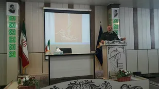تنها راه برای برون&zwnj;رفت از مشکلات مختلف &laquo;بصیرت&raquo; است