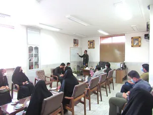اجرای دوره یاوران ولایت بسیج دانش آموزی در نایین