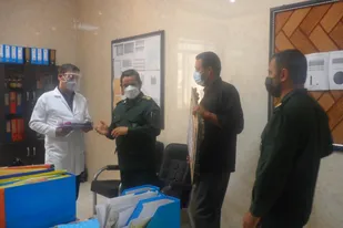 تجلیل از پزشکان ناحیه اشکذر در روز پزشک