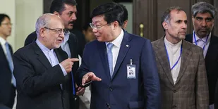 پس از برجام، به جای اقتصاد ایران اقتصاد غرب از رکود خارج شد!/مسوولان اقتصاد لیبرالی را رها کنند