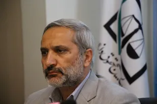باید قالب های حقوقی داخلی و خارجی را به چالش کشید