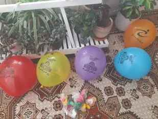 بادکنک&zwnj;های رنگی در راهپیمایی روز جهانی قدس، به پرواز در می آیند