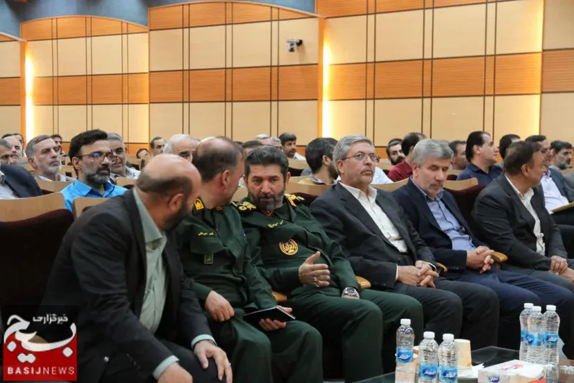 همایش توجیهی فرماندهان مراکز، حوزه‌ها و پایگاه‌های مقاومت بسیج و مسئولان معاونت عملیات رده‌ها، با هدف ایجاد هماهنگی و آمادگی حداکثری برای برگزاری رزمایش بزرگ ۳۱۳ هزار نفری به میزبانی حوزه بسیج شرکت ملی پالایش و پخش فراورده های نفتی ایران در ۲۷ شهریورماه برگزار شد.
