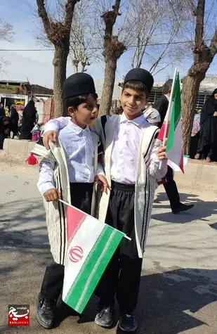 حضور پرشور دانش آموزان در راهپیمایی۲۲ لردگان