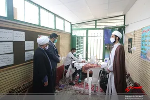 سرکشی مسئول نمایندگی ناحیه امام صادق (علیه السلام) از کارگاه تولید دستکش