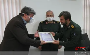 تجلیل از مدیران برتر بیمه سپاه قم