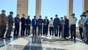 غبار روبی قبور مطهر شهدای گمنام لالی