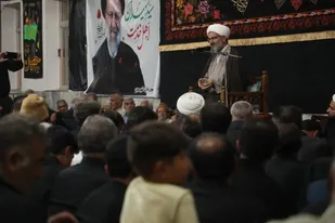 برگزاری مراسم با شکوه شب شهادت امام سجاد (ع) در شهر مجن+تصاویر