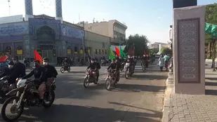 برگزاری رژه موتوری با مناسبت روز ملی شهدای مدافع حرم در نجف آباد