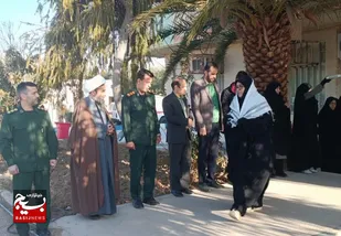 اعزام کاروان راهیان نور فرهنگیان خرامه به مناطق عملیاتی جنوب