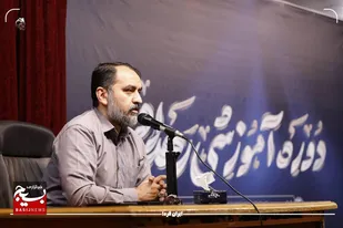تصور نکنیم اگر عملکرد خود را در چهارچوب کلاس خلاصه کنیم، وظیفه&zwnj;ی خود را انجام داده&zwnj;ایم
