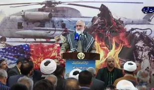 شکست نظامی آمریکا در صحرای طبس تنها یک حادثه تاریخی نبود بلکه یک سنت الهی و یک قانون است/ وعده خداوند قطعی است، آمریکا رو به افول است
