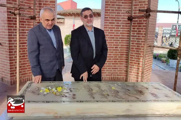 ادای احترام به میرزاکوچک جنگلی