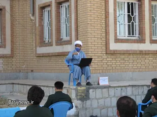 برگزاری جلسه تفسیر قرآن کریم در سپاه شهرستان قصرشیرین