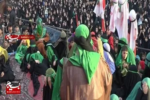 نمایش خیابانی کاروان سربلندی در تکاب اجرا شد