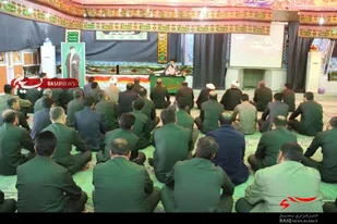 قرائت زیارت اربعین درسپاه قمربنی هاشم (علیه السلام)