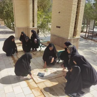 تجدید پیمان با شهدا توسط بسیجیان پایگاه مقاومت بسیج ام لیلا