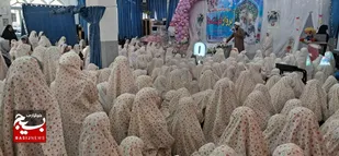 جشن بندگی و تکلیف ۸۰۰ دانش&zwnj;آموز مشهدی به مناسبت دهه فجر