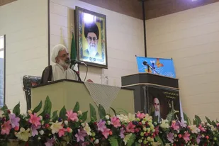 امام و اسلام را یک بعدی معرفی کردن، ظلم به امام و اسلام است
