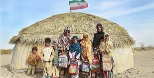 روزگار نا&laquo;شاد&raquo; دانش&zwnj;آموزان بلوچستان/ اینجا در ازدحام مشکلات، نوبت به موبایل نمی&zwnj;رسد