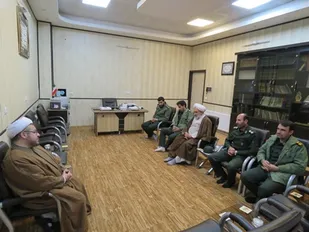 دیدار پژوهشگران بسیجی با امام جمعه بروجن