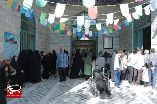 ۸۷۰ خدمت رایگان بسیج جامعه پزشکی در مناطق کم&zwnj;برخوردار قم/ ۱۲ پرزشک متخصص؛ از اطفال و عفونی تا زنان و روانشناسی