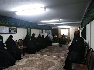 اقامه عزای سالار شهیدان و پخش غذای نذری در بین نیازمندان