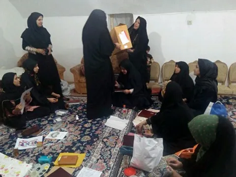 کمک مردمی به فرد نیازمند