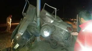 واژگونی خودروی پراید در محور جاده ملایر &ndash;همدان