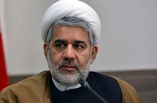 یقین علت پابرجایی انقلاب اسلامی است/ دشمنان دنبال ایجاد شبهه در دل جوانان هستند
