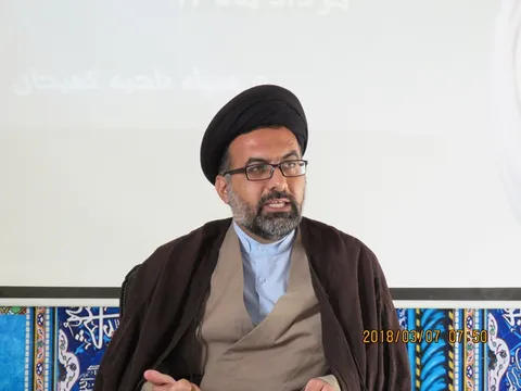 دلی که به غیر خدا تعلّق پیدا کند، هرزه و بی‌ادب است/دل انسان مخزن دوستی خداست
