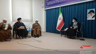 جانفشانی مردم آذربایجان غربی در انقلاب برای نسل جدید تبیین شود