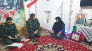 دیدار صمیمی سردار باقری با خانواده شهدای میان کوه شرقی پلدختر +فیلم