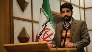 بیست و دو بهمن سرآغاز پیروزی ملت ایران بر مستکبران و غارتگران است.