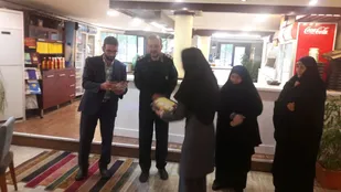 تجلیل از جهادگران عرصه سلامت در تولید ماسک و گان شاهرود+ تصاویر
