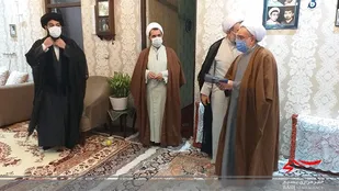 دیدار مسئول دفتر نمایندگی، ولی فقیه در سپاه کربلا با خانواده ۲ شهید طلبه