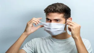 چگونه موقع ماسک زدن جوش نزنیم؟