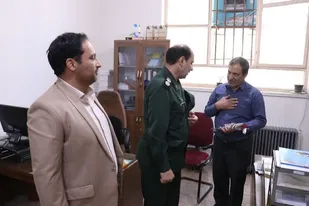 تجلیل رئیس سازمان بسیج فرهنگیان استان کرمان از رزمندگان و ایثارگران شاغل در اداره کل آموزش و پرورش استان کرمان