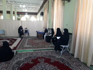 برپایی میز سلامت بسیج با حضور پزشک جهادگر در شهر سه قلعه