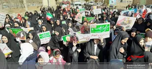 انقلاب اسلامی معادلات جهان را برهم زد