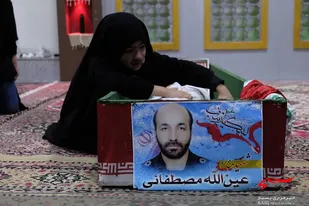 وداع باشکوه با پیکر مطهر شهید مدافع حرم عین الله مصطفایی در معراج شهدا+تصاویر
