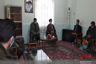 دیدار جمعی از بسیجیان با امام جمعه بخش سامن