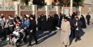 همایش پياده روي خانوادگي طلاب و روحانیون سمنان برگزار شد